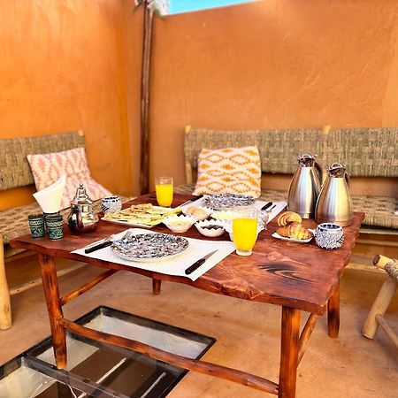 Dar Kamilya Apartment Marrakesh Bagian luar foto
