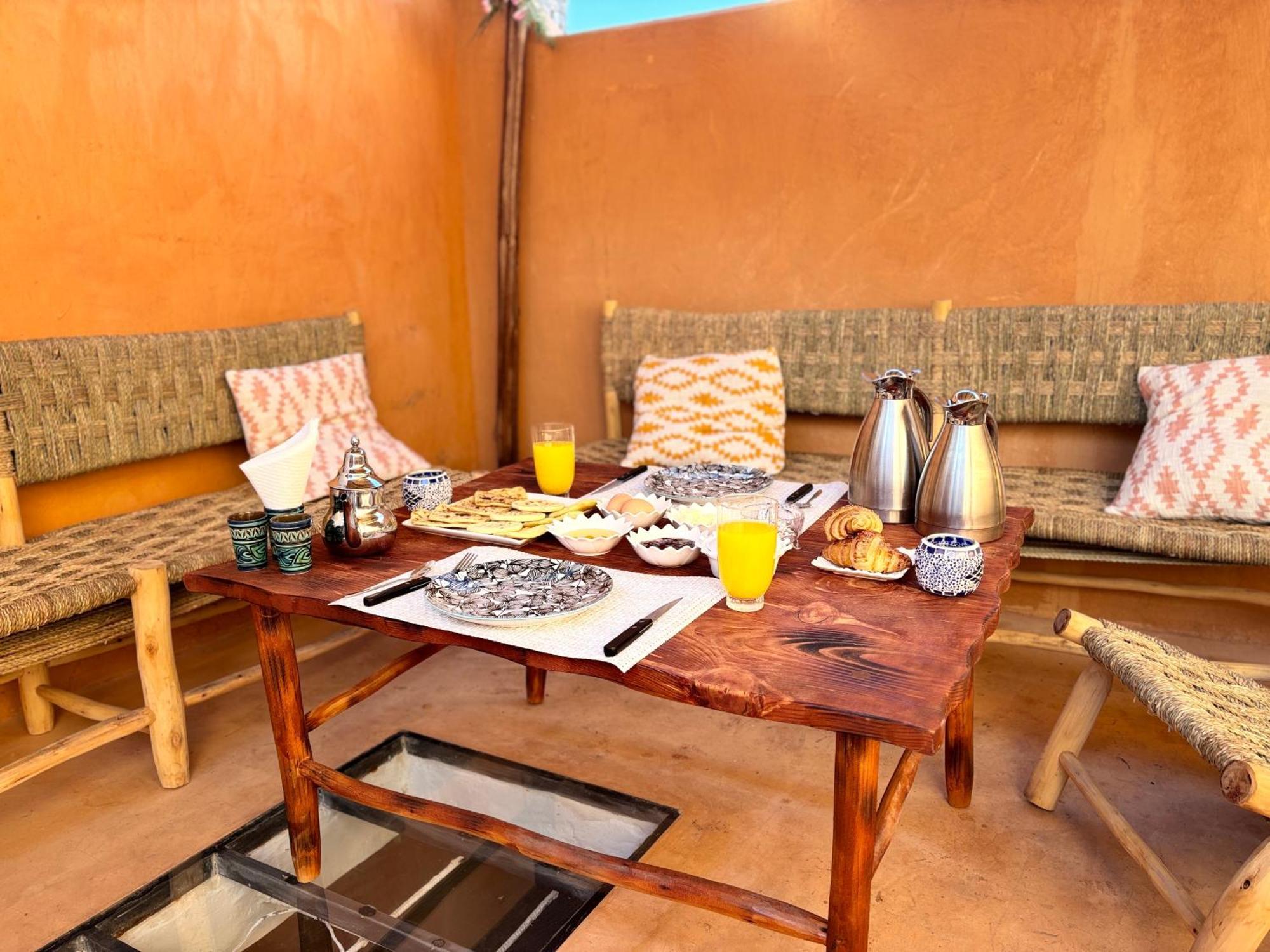 Dar Kamilya Apartment Marrakesh Bagian luar foto