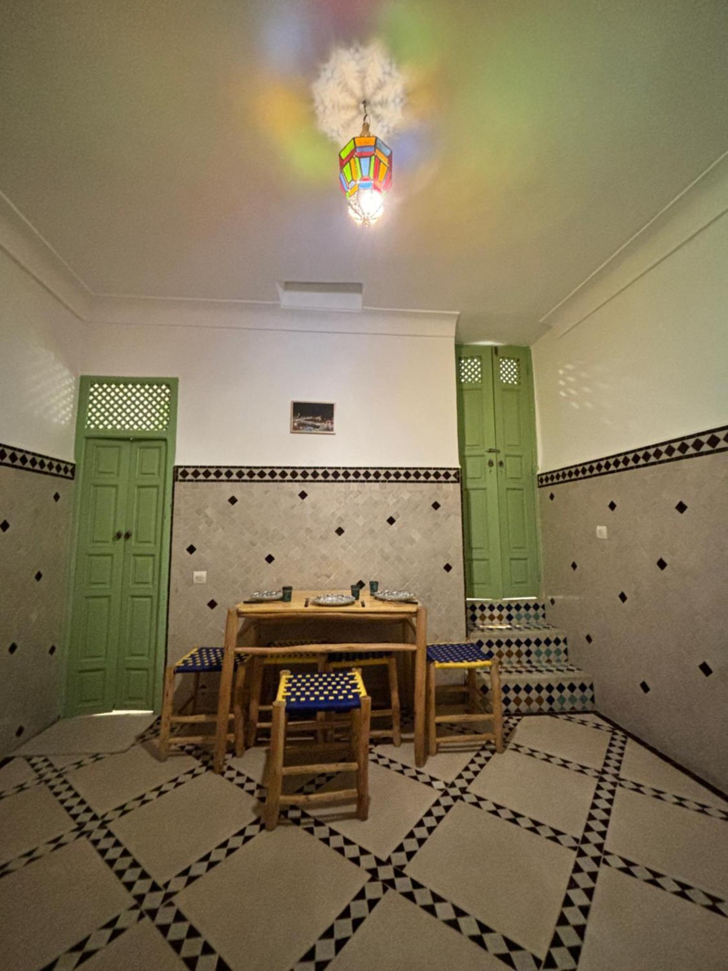 Dar Kamilya Apartment Marrakesh Bagian luar foto
